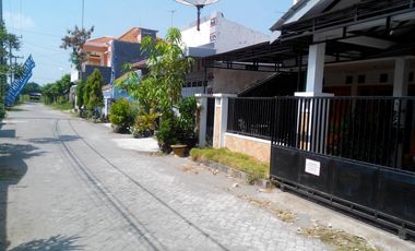 DIJUAL TANAH DAN BANGUNAN LELANG PERUM VILLA CANDIMAS NGANJUK