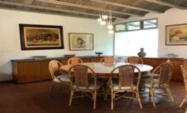 Residencia de 6 recámaras y gran Jardín