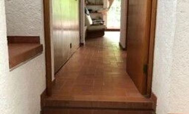 Residencia de 6 recámaras y gran Jardín