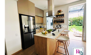 Casa Unifamiliar en Venta – Unidad Cerrada con Zonas Comunes