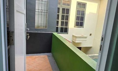 DISEWAKAN RUMAH DI KOTA WISATA CIBUBUR