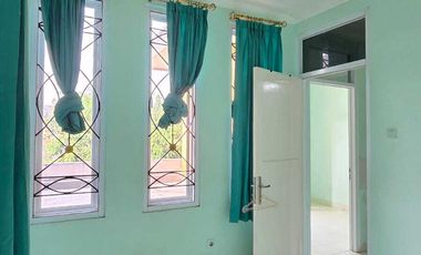 DISEWAKAN RUMAH DI KOTA WISATA CIBUBUR