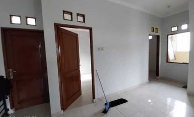 Rumah 2 Lantai Area Radio Dalam