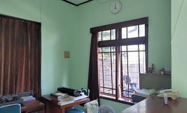 Rumah Bagus KOTABARU Yogyakarta parkir luas Lt 471 m² LB 200 m SHM-IMB