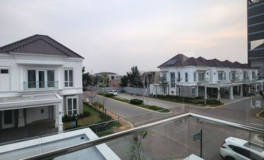 Disewakan rumah mewah posisi corner murah di gading serpong pasadena