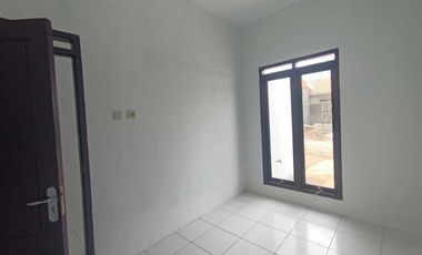 Rumah SHM  aestetik 12 menit ke exit tol Padalarang