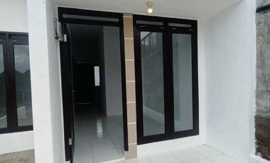 Rumah SHM  aestetik 12 menit ke exit tol Padalarang