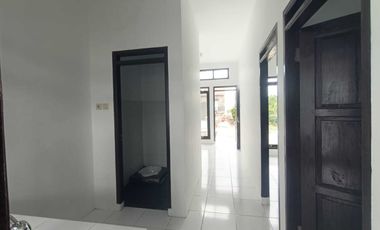 Rumah SHM  aestetik 12 menit ke exit tol Padalarang