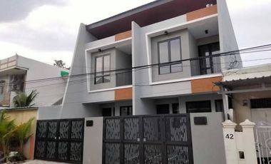 Rumah baru mewah 2 lantai dkt kampus UNM Tamalate