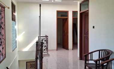 Disewakan Rumah siap huni 2 lt di Taman Buaran Indah, Klender, Jaktim