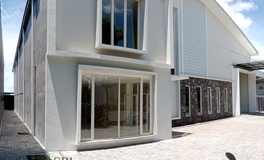 Gudang Industri Baru Menganti Gresik LB 793M2 LT 1295M2