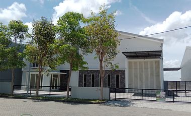 Gudang Industri Baru Menganti Gresik LB 793M2 LT 1295M2