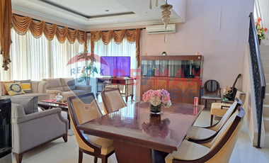Dijual Rumah Mewah Semi Furnished di Daerah Tamalate, Makassar