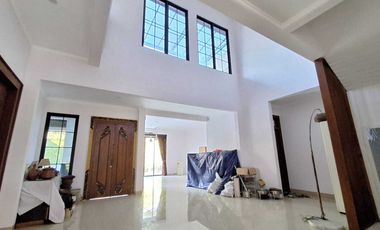 Dijual Rumah Lokasi Strategis 2 Lantai Di Cinere Dekat Tol