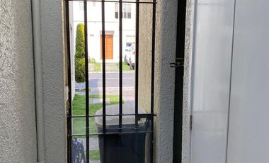 RENTA DE CASA EN RESIDENCIAL VILLAS DEL CASTAÑO METEPEC