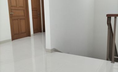 Disewakan Rumah Baru Cluster di Setiabudhi, Elite,aman,Nyaman,Asri