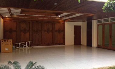 KOMERSIAL AREA DI PUSAT KOTA DEKAT PEMKOT, GRAHADI UNTUK SEGALA USAHA