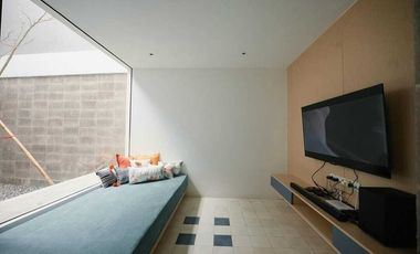 DIJUAL RUMAH MEWAH FULL FURNISH SIAP HUNI GEGERKALONG PERMAI BANDUNG