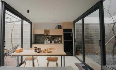 DIJUAL RUMAH MEWAH FULL FURNISH SIAP HUNI GEGERKALONG PERMAI BANDUNG