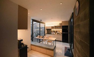 DIJUAL RUMAH MEWAH FULL FURNISH SIAP HUNI GEGERKALONG PERMAI BANDUNG