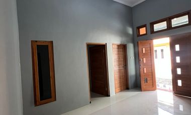 Rumah Megah Dekat Bandara Yogyakarta Internasional Airport