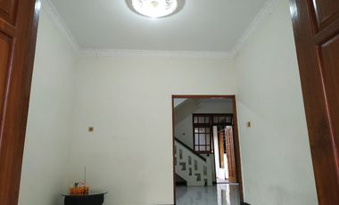 Jual rumah bisa untuk kos kos an