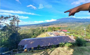 VENDO CASA CON VISTA Y 3000M2 BOQUETE
