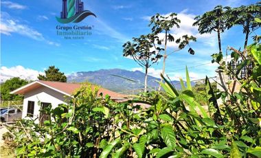 VENDO CASA CON VISTA Y 3000M2 BOQUETE