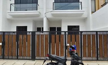 Rumah Baru 2 Lantai Di Kavling Dki Meruya