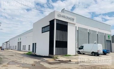 Bodega Industrial en  Sol Ote. Residencial Punta del Este.