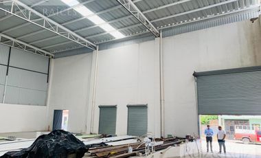 Bodega Industrial en  Sol Ote. Residencial Punta del Este.