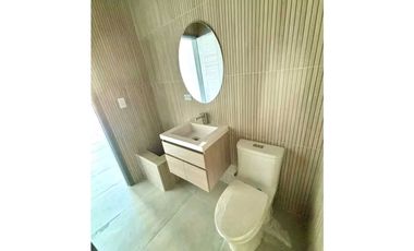 ALQUILER OFICINA MODERNA CON VISTA AL MAR PISO ALTO EN AVE BALBOA