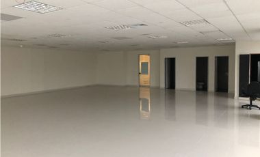 ALQUILER DE OFICINA 197M2 EN TORRE LAS AMERICAS MTTO INCLUIDO JP