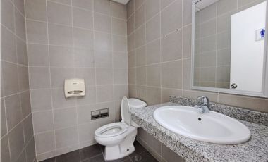 ALQUILER DE OFICINA 197M2 EN TORRE LAS AMERICAS MTTO INCLUIDO JP