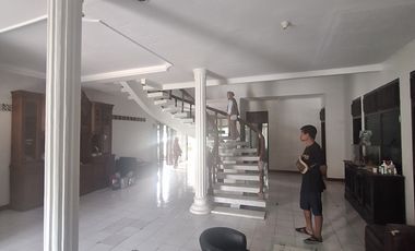 Sewa atau jual  Rumah Pahoman dekat stadion Pahoman