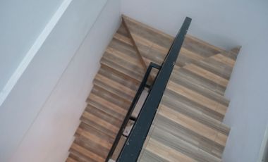 Dijual Rumah Minimalis 2 Lantai – Lokasi Strategis di Tengah Jakarta