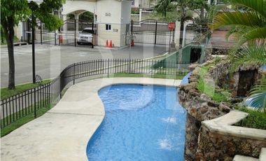 Venta de casa en Altos de Panamá $450.000