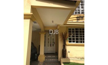 Venta de casa en Altos de Panamá $450.000