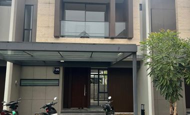 Dijual Rumah 2 Lantai di Cluster FASHAGRIYA Podomoro Park Buah Batu Bandung