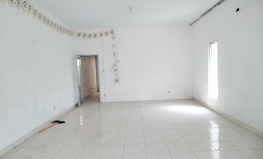 Ruko 2 lantai strategis Jogja Jl.Menteri Supeno Ltanah 142 m² LB 125 m
