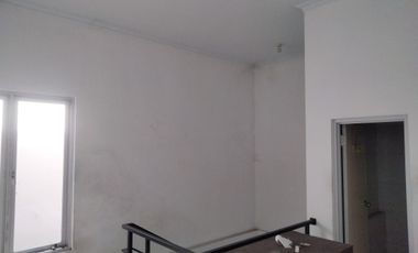 Ruko 2 lantai strategis Jogja Jl.Menteri Supeno Ltanah 142 m² LB 125 m