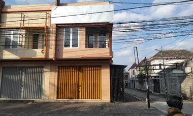 Ruko 2 lantai strategis Jogja Jl.Menteri Supeno Ltanah 142 m² LB 125 m