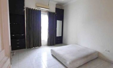 Jual / Sewa Rumah Tenggilis Utara 2 Lantai Surabaya Dekat Kampus