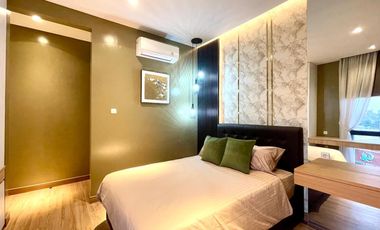 Rumah Mewah di Jakarta Selatan sudah fullfurnished dan free biaya2 , ada rooftop yang keren.
