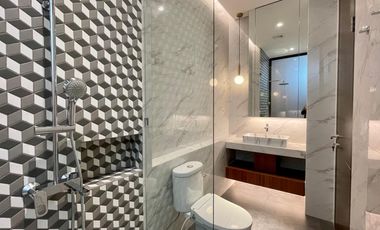 Rumah Mewah di Jakarta Selatan sudah fullfurnished dan free biaya2 , ada rooftop yang keren.