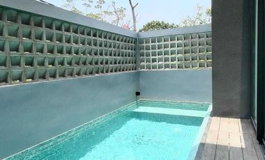 Rumah Mewah di Jakarta Selatan sudah fullfurnished dan free biaya2 , ada rooftop yang keren.