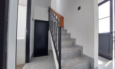 Rumah Klasik Eropa 2 Lantai View Gunung Cicilan 4 Jutaan di Bogor Kota