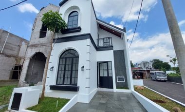 Rumah Klasik Eropa 2 Lantai View Gunung Cicilan 4 Jutaan di Bogor Kota