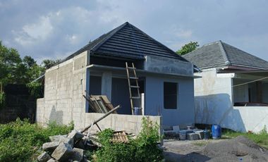 DIJUAL RUMAH SIAP HUNI DAN SIAP BANGUN