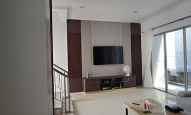 Rumah golf island pik full furnished mewah